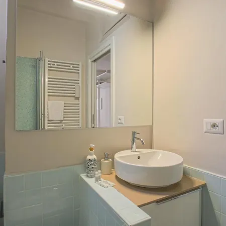 The Red Loft In Ponte Vecchio N.2 Apartment *