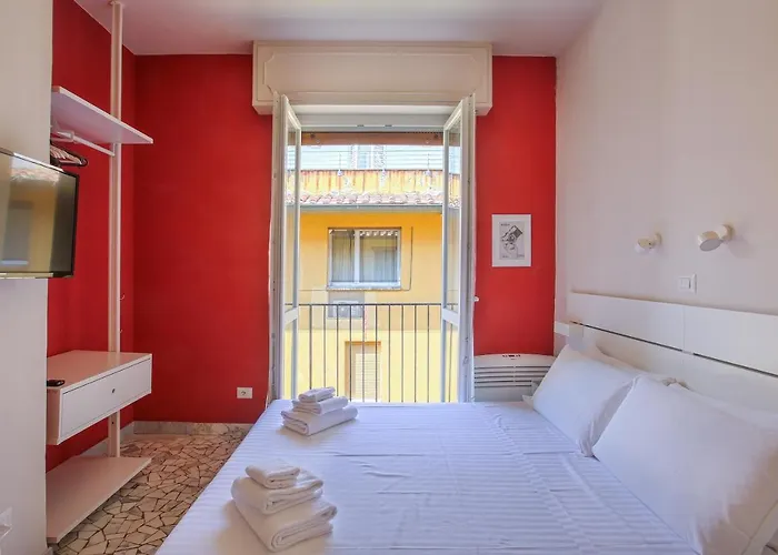 The Red Loft In Ponte Vecchio N.2 * Florence