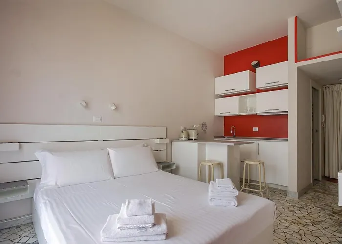 The Red Loft In Ponte Vecchio N.2 * Florence