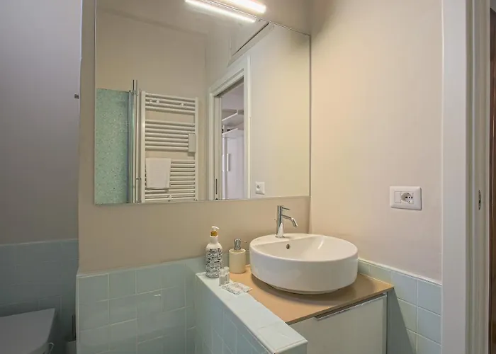 The Red Loft In Ponte Vecchio N.2 Apartment *